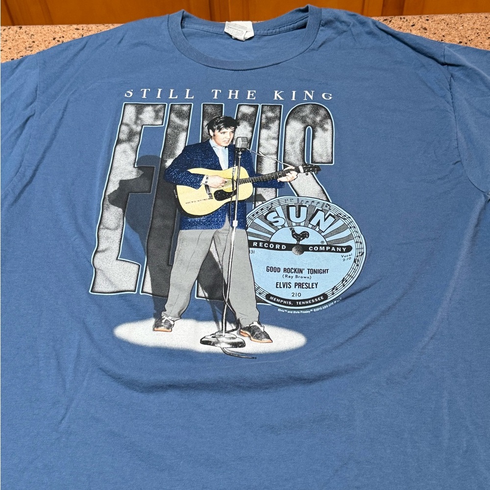 Elvis sun records still the king t shirt